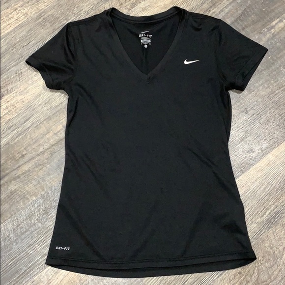 Nike v Neck Tee EUC - Picture 1 of 8